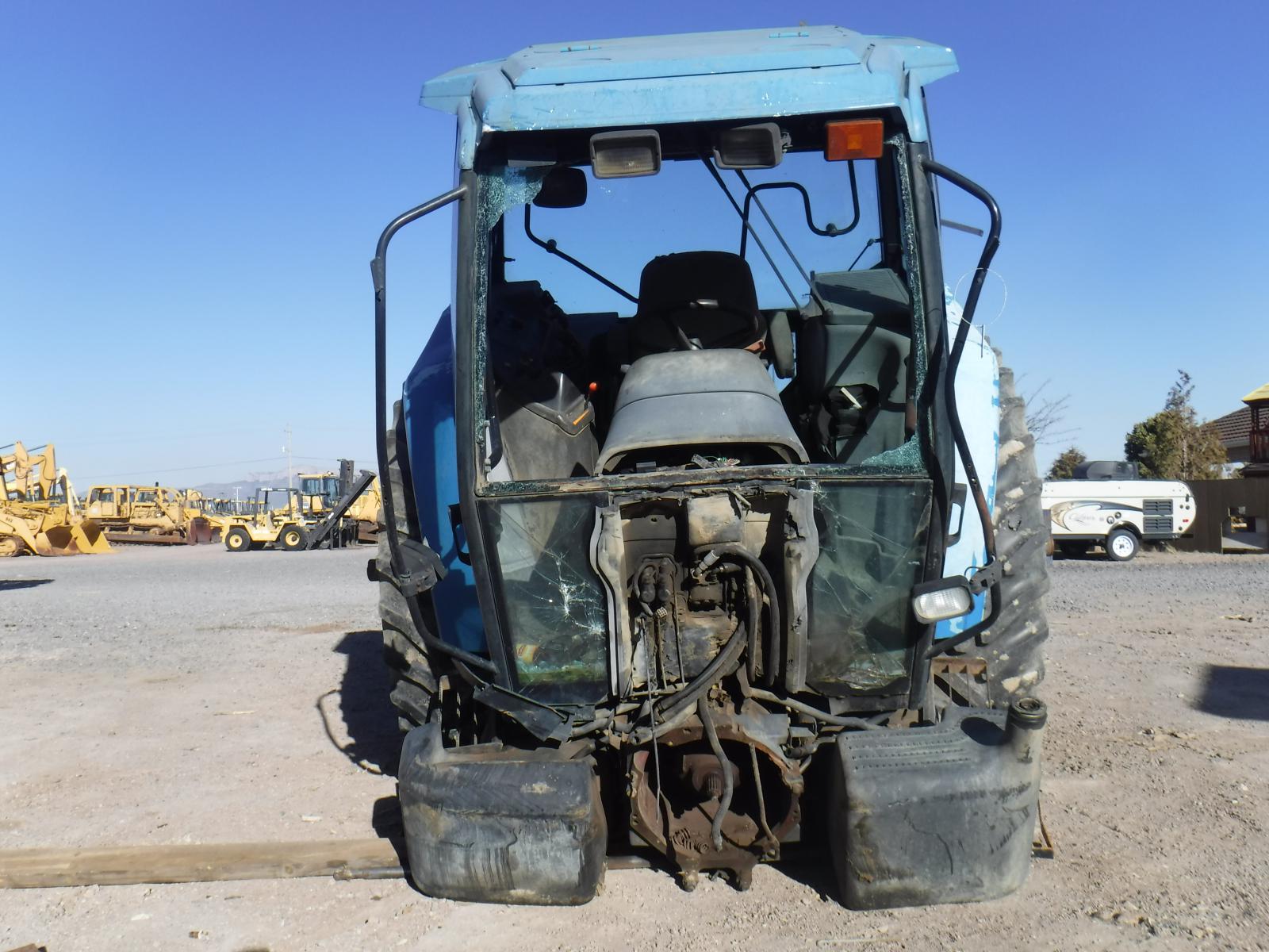 ./imagenes/INVOICE/2019/13858/TRACTOR NEW HOLLAND_8560 (5).JPG